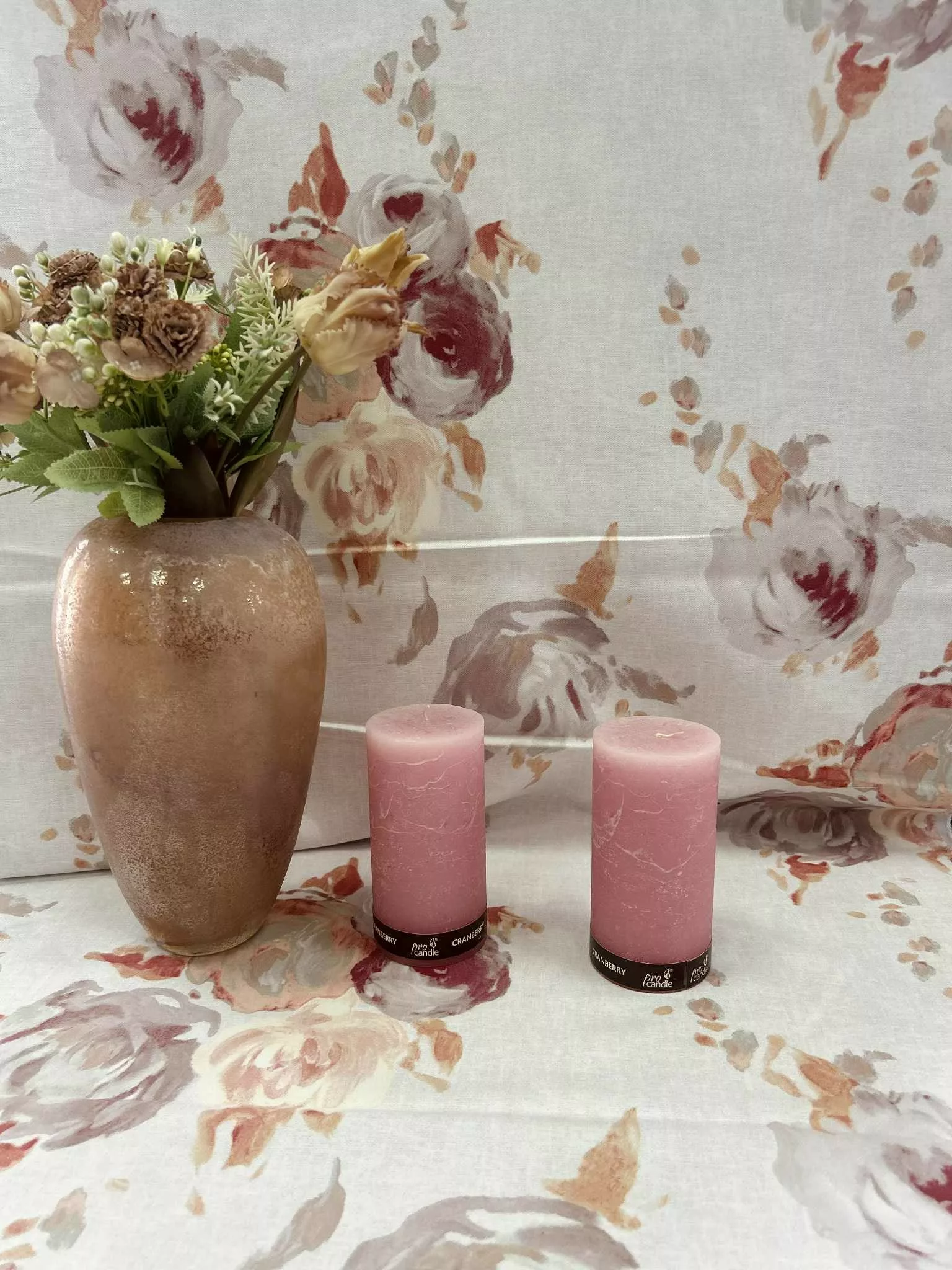 Tkanina zasłonowa z kwiatowym motywem- beż - obrazek 2