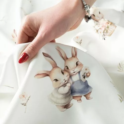 Tkanina zasłonowa zajączki- kremowa - obrazek 2