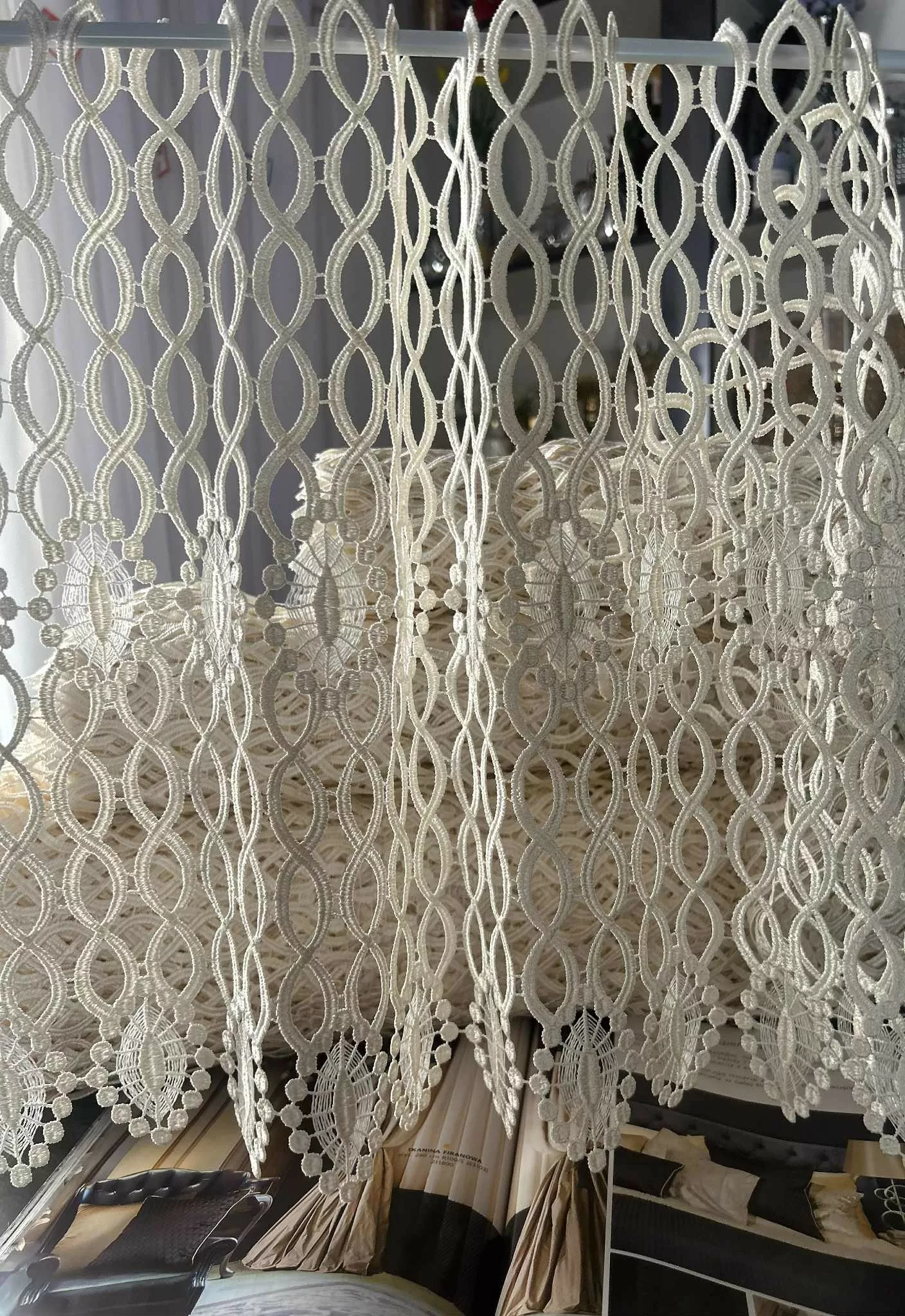 Zazdroska gipiurowa- kremowa - obrazek 2