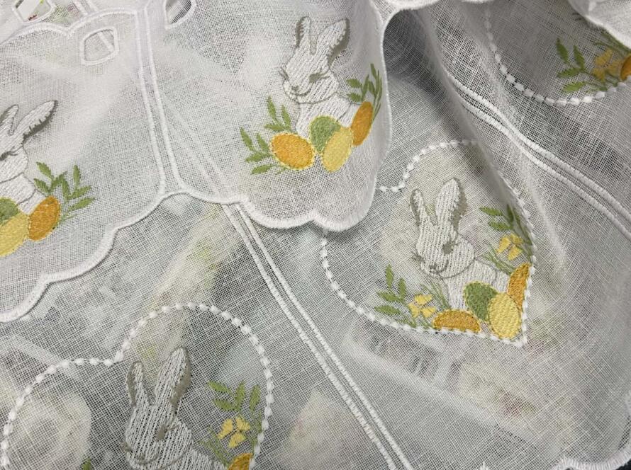 Zazdroska panelowa- zajączki z pisankami