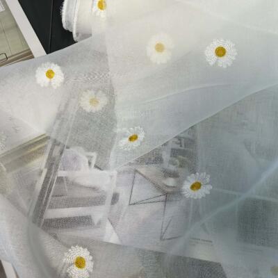 Tkanina firanowa- stokrotki