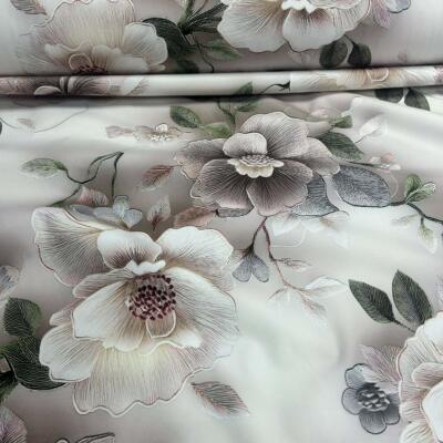 Tkanina zasłonowa Velvetowa- kwiaty 3D